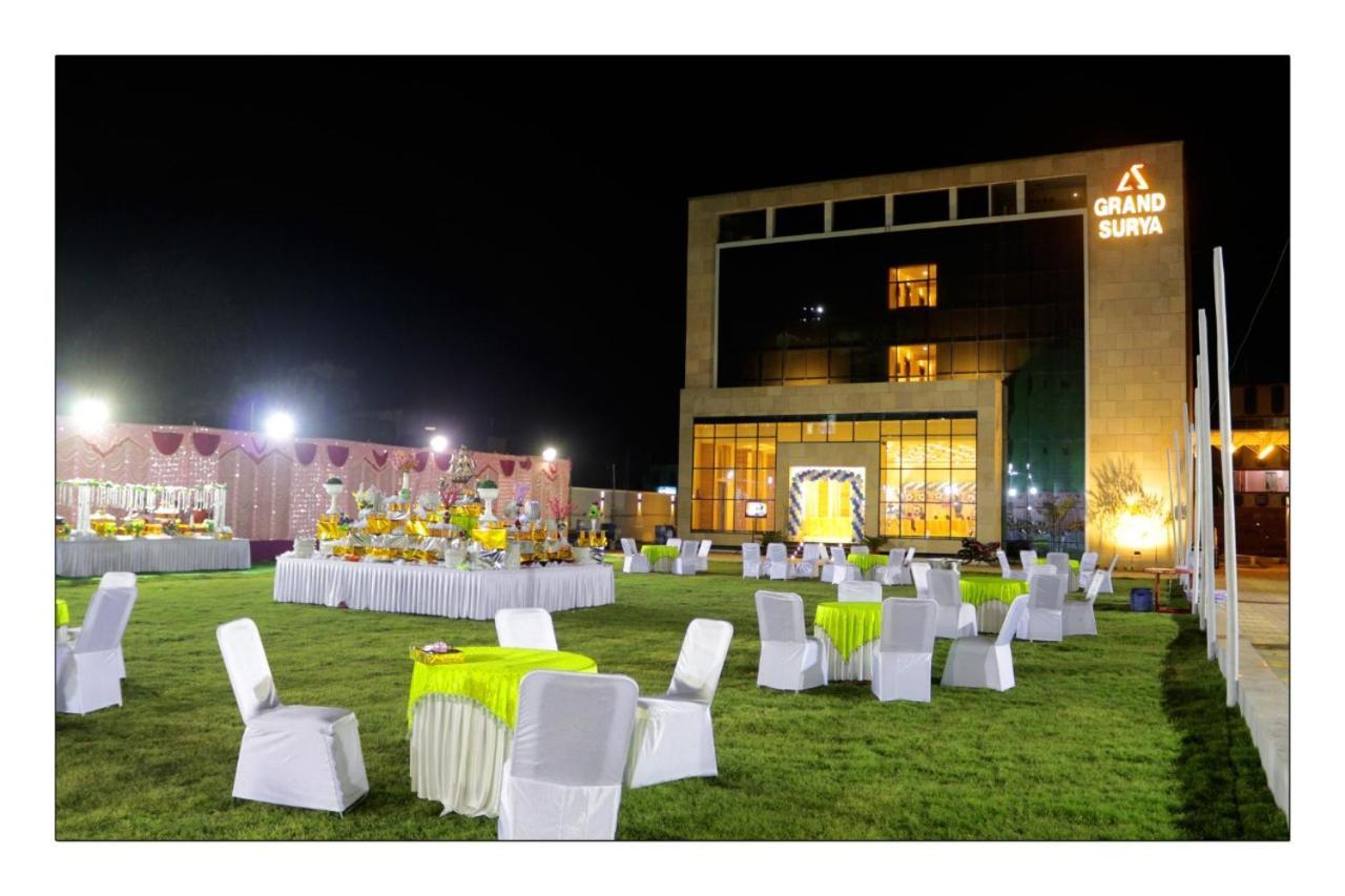Hotel Grand Surya Kodarma Εξωτερικό φωτογραφία